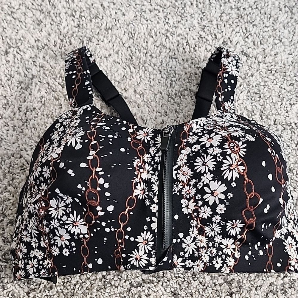 Victoria's Secret Sports Bra 34DD